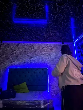 Melany_Williams élő XXX-chatje