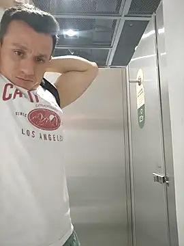 Онлайн чат XXX falconandrew