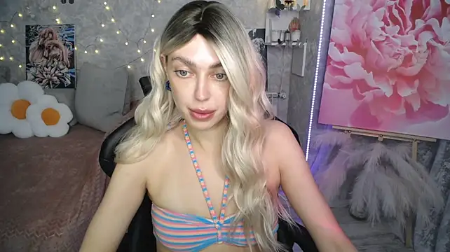 Živý XXX chat NickyAdamidi