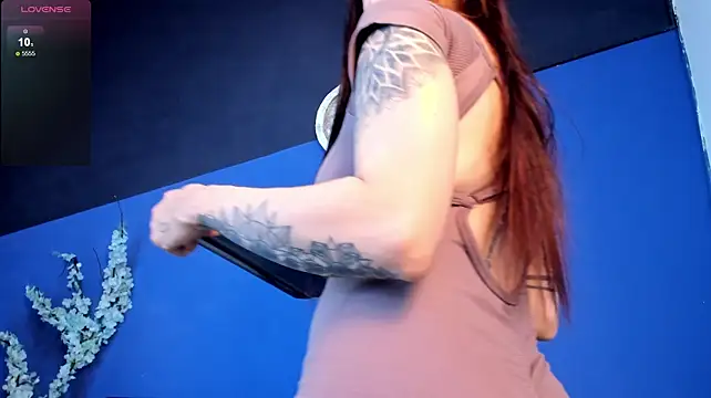 צ'אט XXX בשידור חי של charlottewhitte