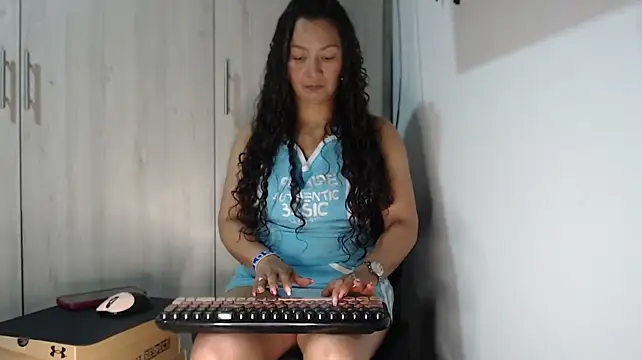 Czat XXX na żywo – khawit_1