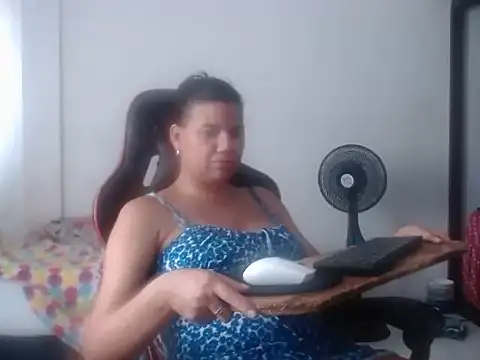 Adriana_0312's Live XXX Chat