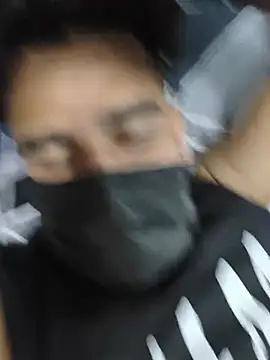 צ'אט XXX בשידור חי של BeardKingoBack