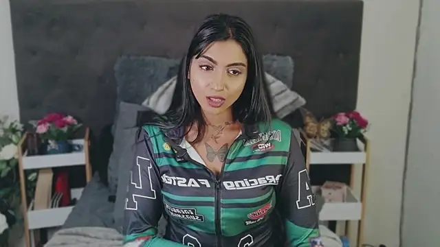 Chat XXX ao vivo de Delilah_Blazee