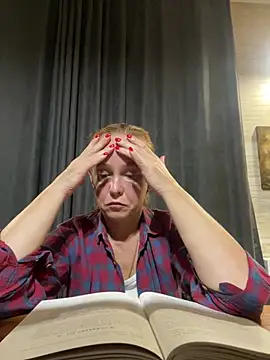 VelvetGaze9121 Webcam-Show