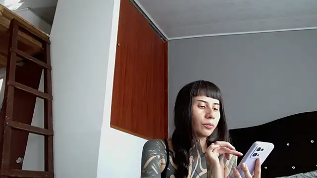 Chat XXX en directo de Emilia_1995