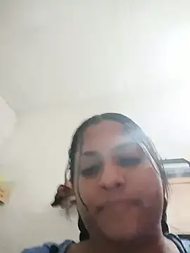 Giselabrunette25 élő XXX-chatje