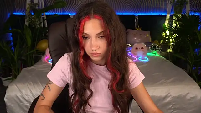 Živý XXX chat BabyFlowerr