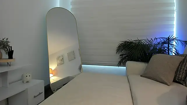 Ori_valentina's Live XXX Chat