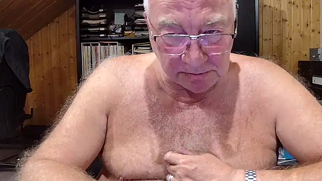 צ'אט XXX בשידור חי של biggandybig