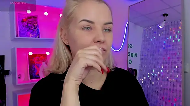 StephanieSweety Live XXX-chat