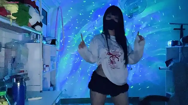 Tieu-May 即時 XXX 聊天