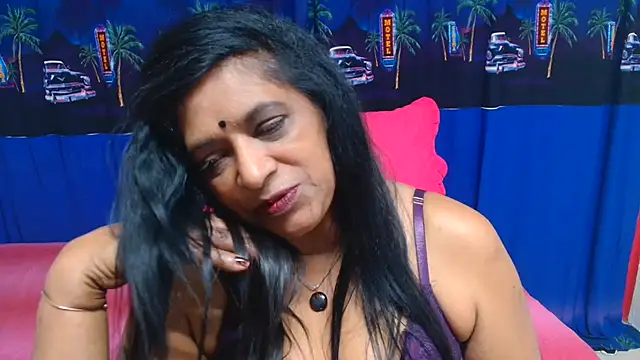 XXX chat uživo modela INDIANFUSION