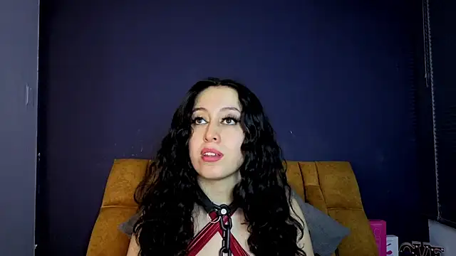 KendraaSimons XXX чат на живо