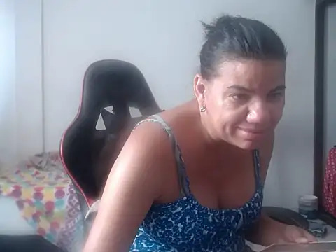 دردشة Adriana_0312 الجنسية المباشرة