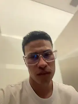 XXX chat uživo modela TavoHot_