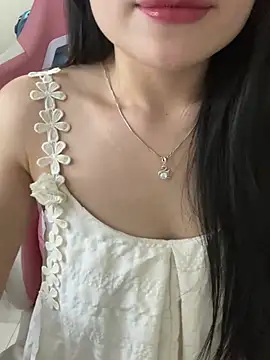Lilyy_babyy 라이브 XXX 채팅