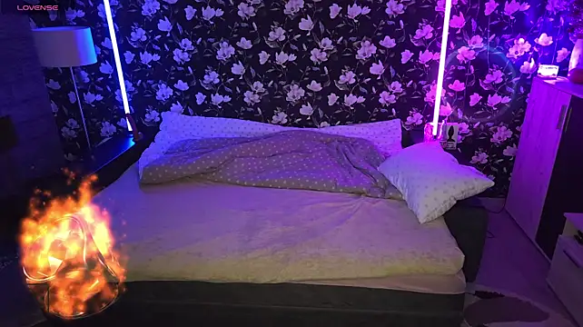 Vuitton Live XXX-Chat