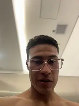 TavoHot_'s Live XXX Chat