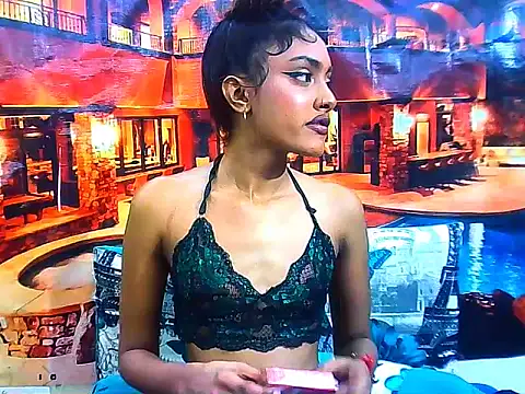 IndianPretty14u2Luv Adlı Modelin Canlı XXX Sohbeti