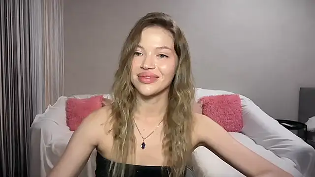 EmmyMills – Naživo XXX chat