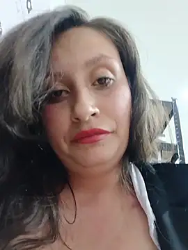Show modela LIA--23 na web-kameri