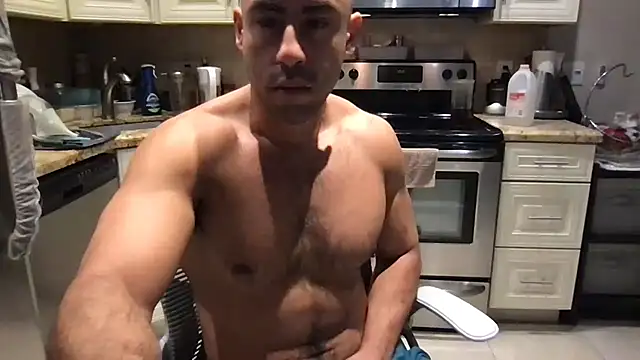 BigGuyMuscle XXX чат на живо
