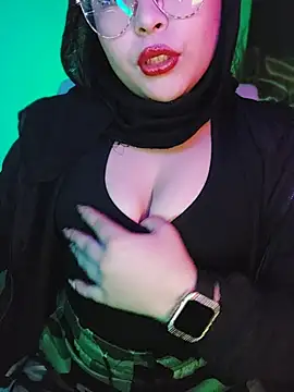 Elinaax Adlı Modelin Canlı XXX Sohbeti