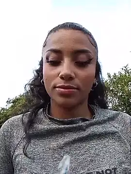 KattyBerryX élő XXX-chatje