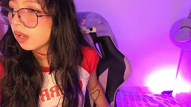 Yommi_winx_ 라이브 XXX 채팅