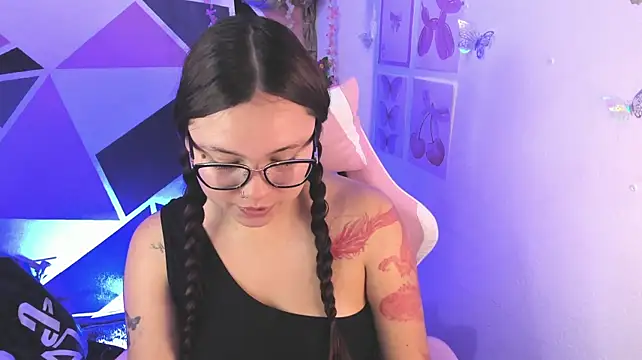 little_emma0 现场XXX聊天