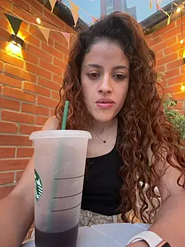 alana15 라이브 XXX 채팅