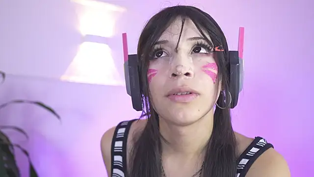Chat +18 de AliiceWonderland_ ao vivo