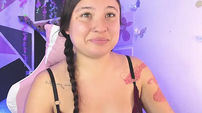 little_emma0's Live XXX Chat