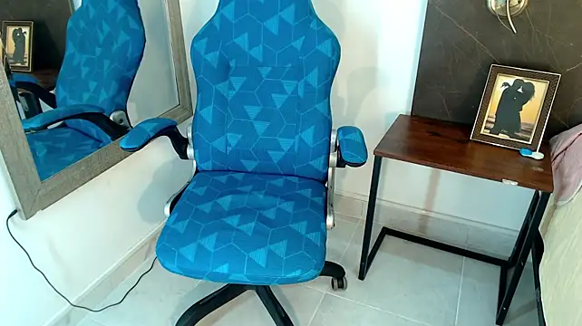 Онлайн чат XXX Brandon_Wolf