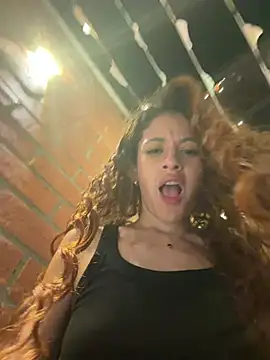 XXX chat uživo modela alana15