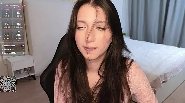 Honeycamilla Chat XXX in diretta