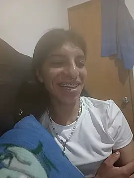 Chat XXX en directo de Ariell_Kieran