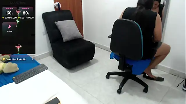 Chat XXX ao vivo de LAURA_Foxht