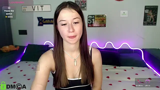 Bunny_B3's Live XXX Chat