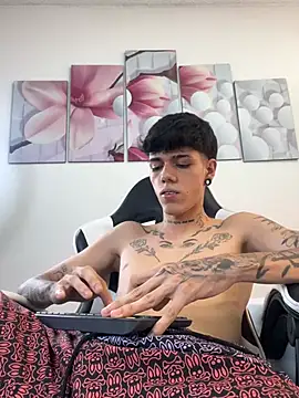 Tommy_valverde's Webcam Show