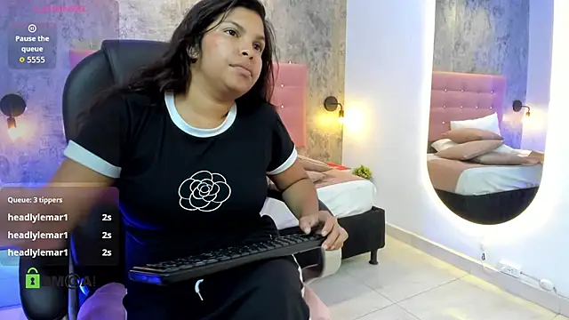 Dulcecooper1's Live XXX Chat