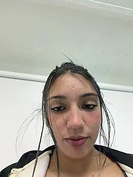 Arianna_Toro_のライブXXXチャット