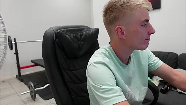 Logan_Falk Live XXX Chat