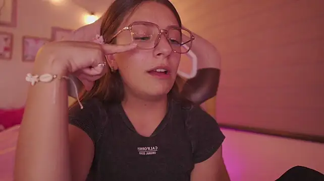 Онлайн чат XXX milly_kenner