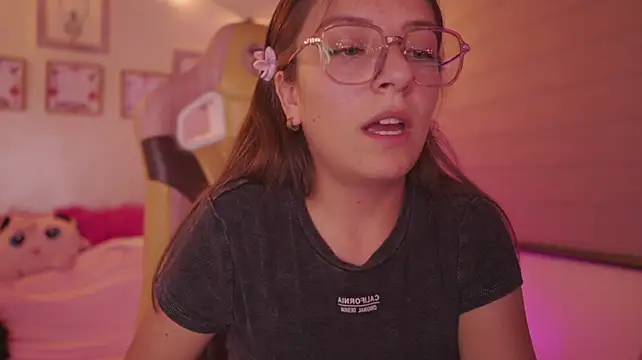 Онлайн чат XXX milly_kenner