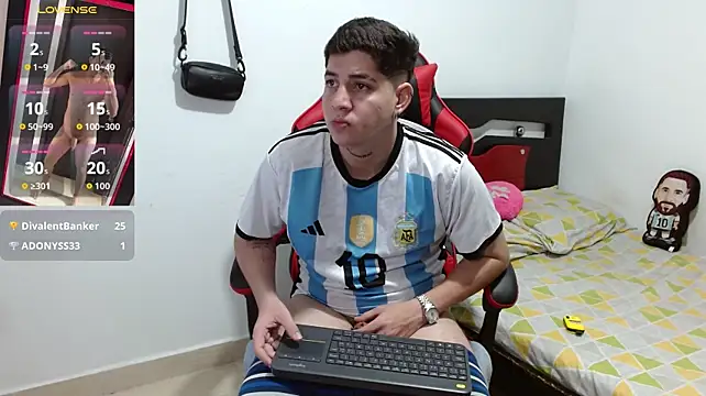 Chat XXX ao vivo de Fozil_Dvice
