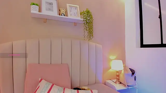 Mia_thompson_19 라이브 XXX 채팅