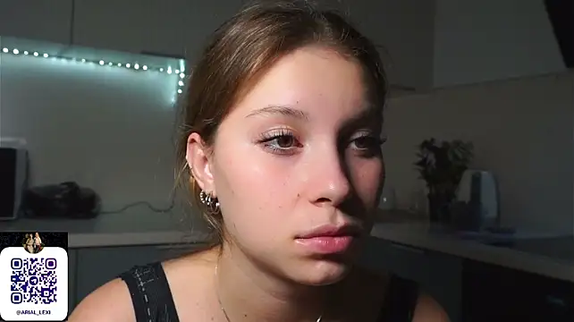 Sairallyn's Live XXX Chat
