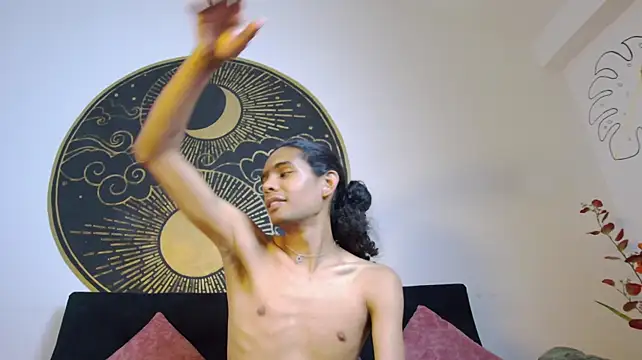 maxi_max0 Live XXX Chat